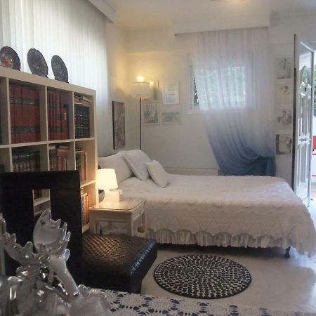 Apartamento A Majestic Elegant House With A Garden Peraía Exterior foto