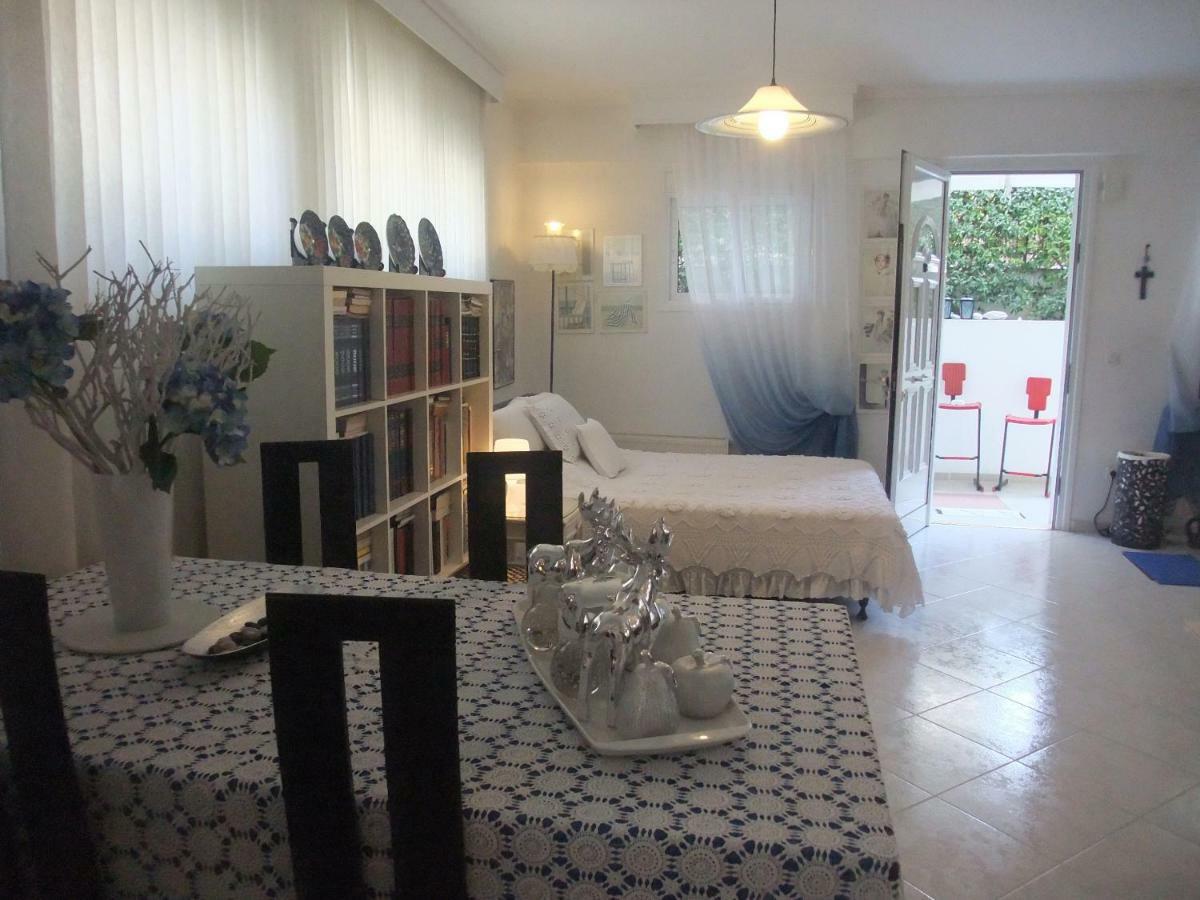 Apartamento A Majestic Elegant House With A Garden Peraía Exterior foto
